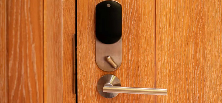 Automatic Locking Door Knob Pacifica