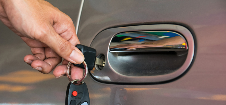 Car door lock repair in Pacifica